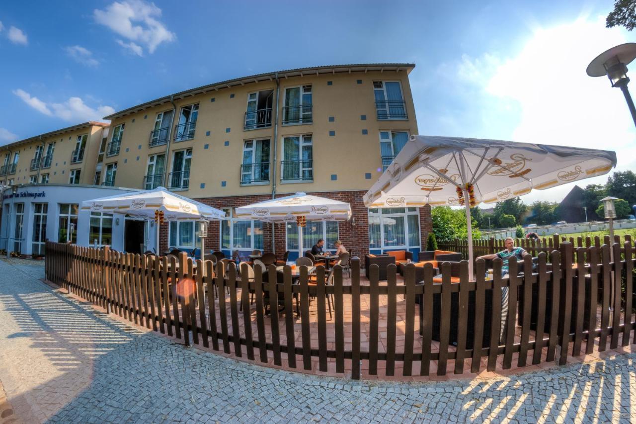 Hotel & Restaurant Am Schlosspark Dahme  Extérieur photo