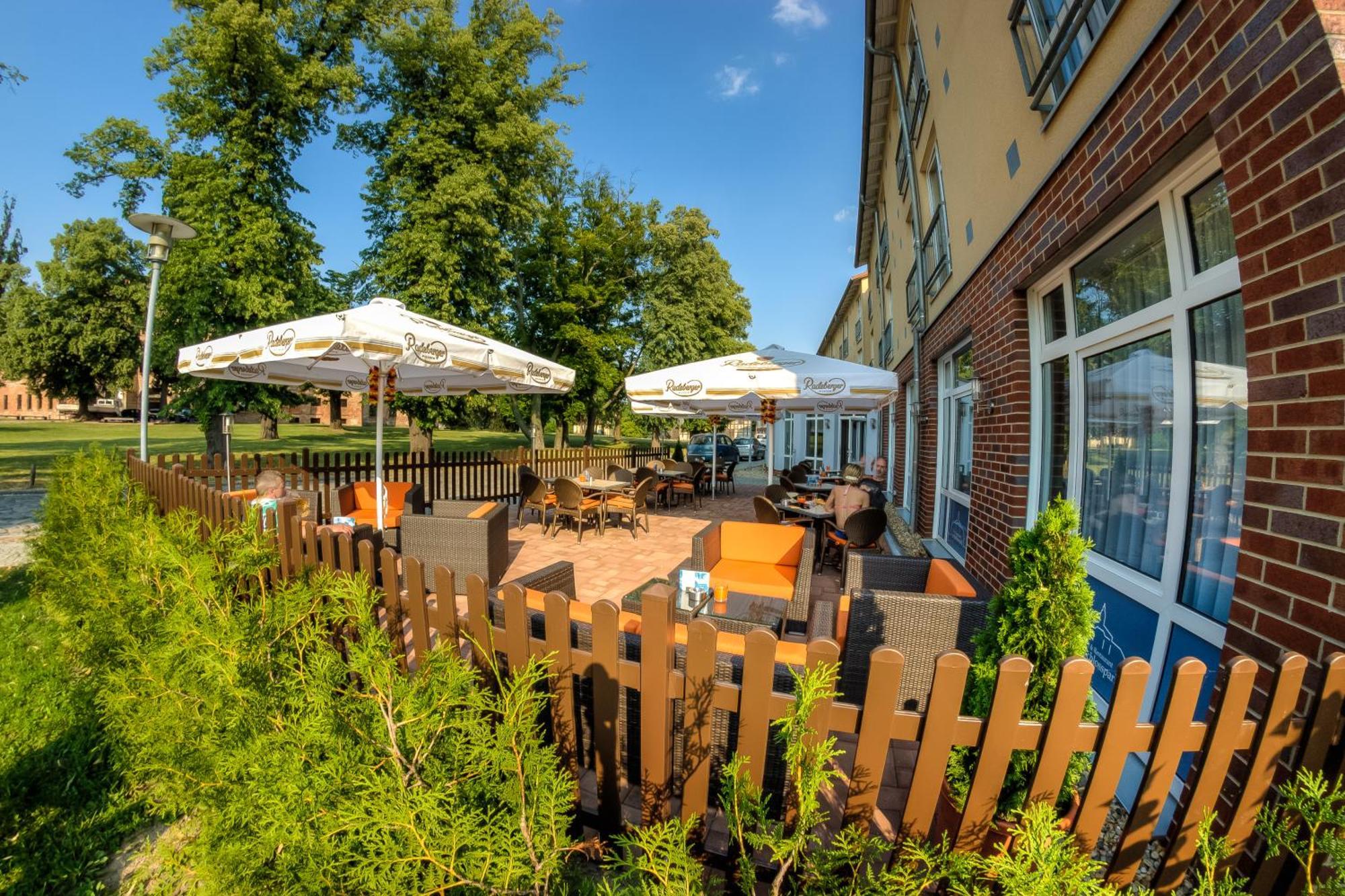 Hotel & Restaurant Am Schlosspark Dahme  Extérieur photo